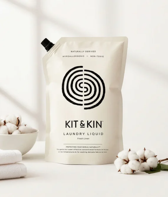 Laundry liquid with Fresh Linen (1L refill pouch)